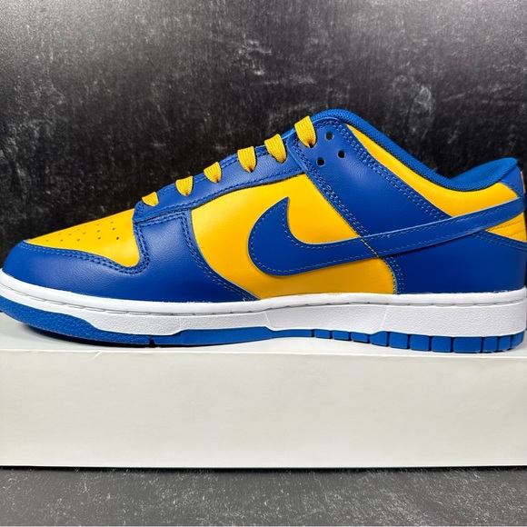 NIKE DUNK LOW RETRO UCLA MENS SHOES SIZE 9.5 BRUINS LOS ANGELES GOLD YELLOW BLUE - Picture 9 of 11